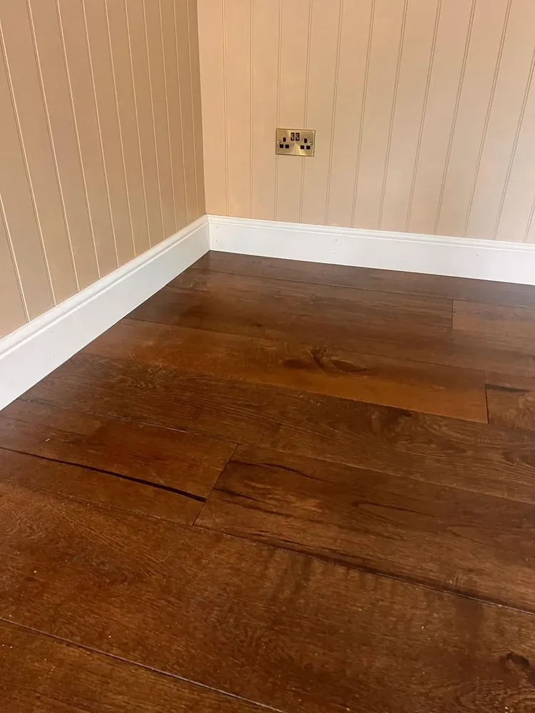 Skirt & Flooring
